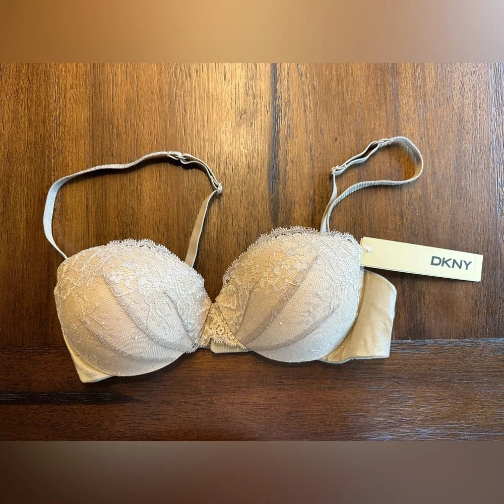 DKNY Women’s Elegance Lace Bra- size 34B